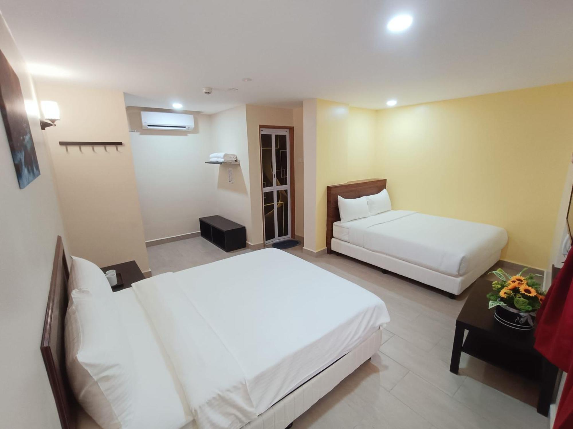 Capital O 90897 Island City Hotel George Town Kültér fotó