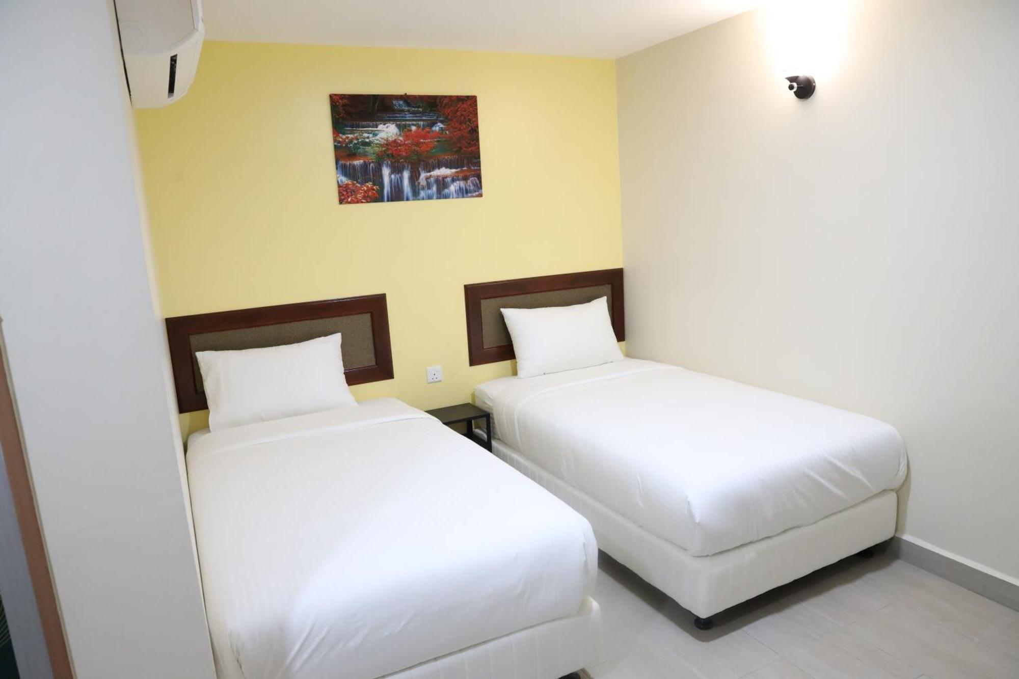 Capital O 90897 Island City Hotel George Town Kültér fotó