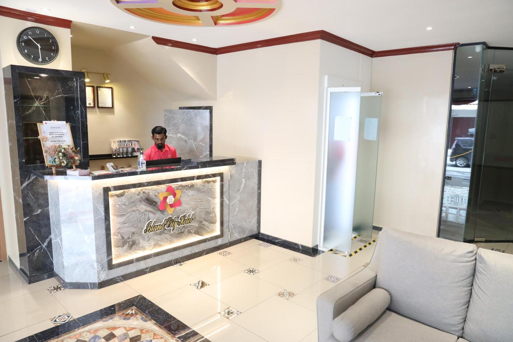 Capital O 90897 Island City Hotel George Town Kültér fotó